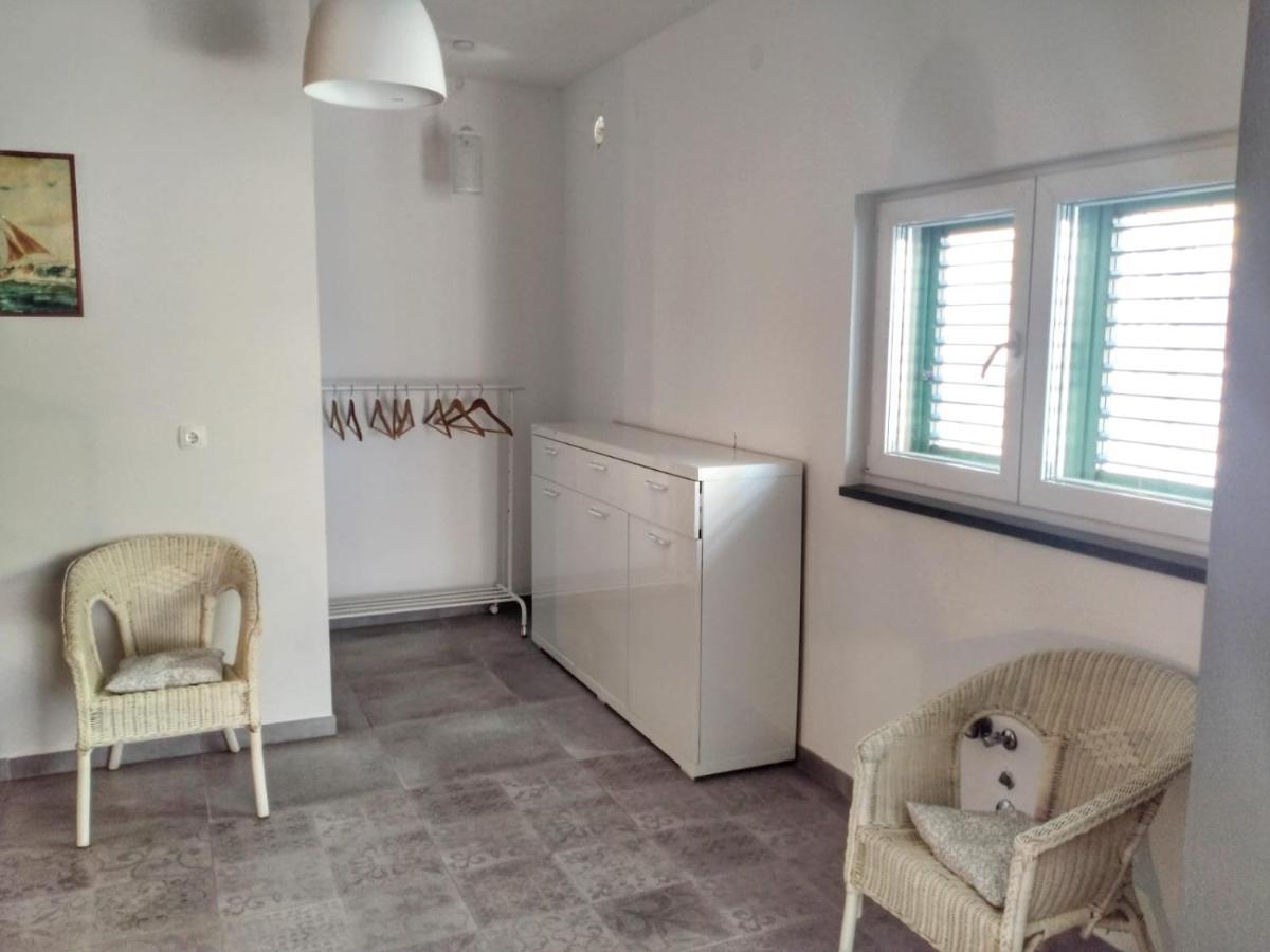 Minimalistic Oasis By The Sea In Stanici Villa Celina Luaran gambar